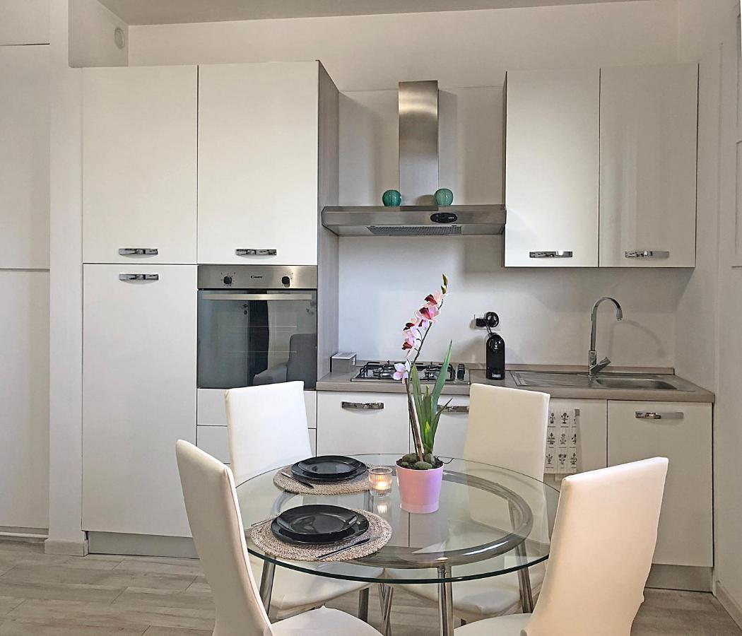 Familybo Apartments Bologna Delight - Front Station Esterno foto